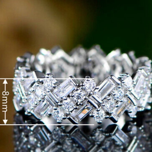 NEW Sterling silver Diamond Ring - Picture 3 of 3